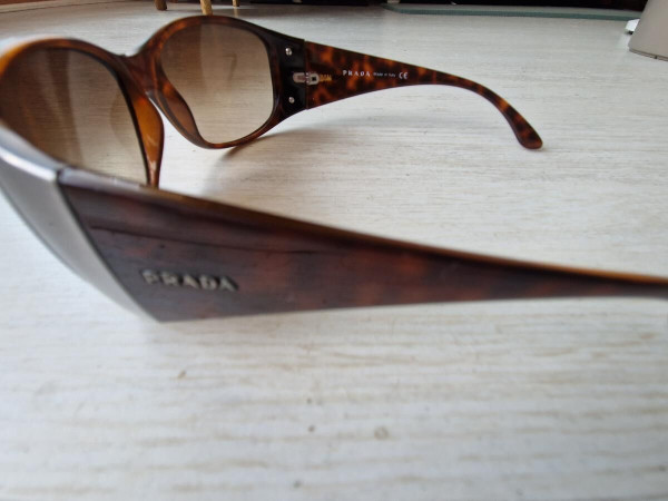 PRADA SPR07G 2AU-2Z1