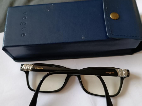 Vogue - vo2765-b 51/16