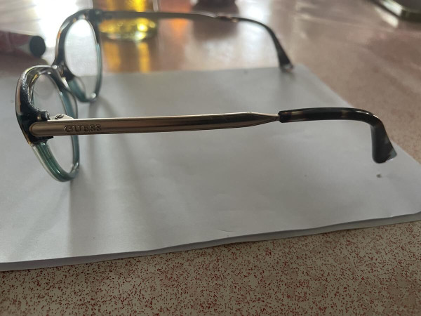 Guess - Taille 51/18 135