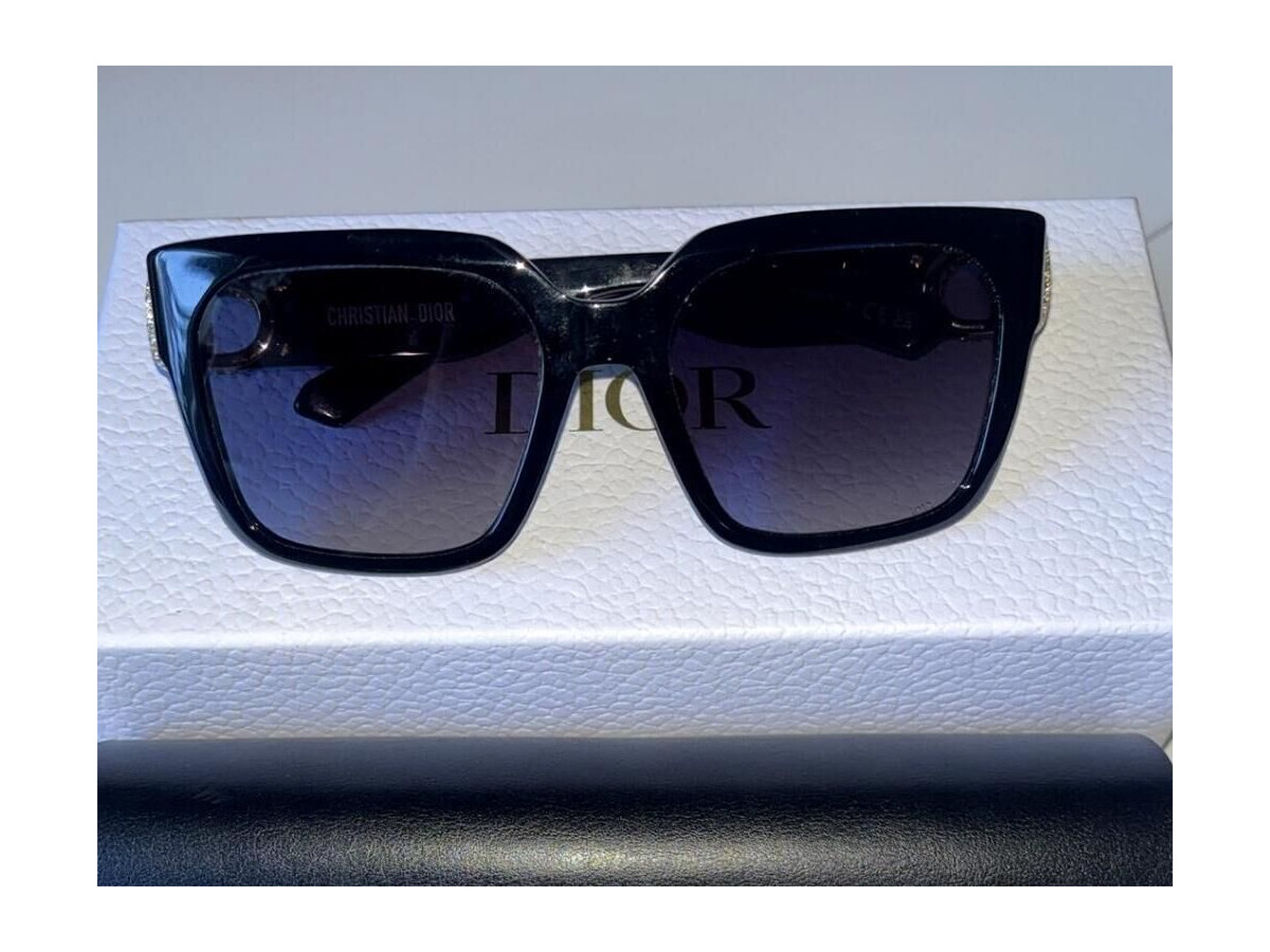 Dior - 30Montaigne S1 1l