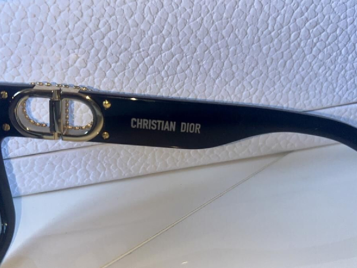 Dior - 30Montaigne S1 1l
