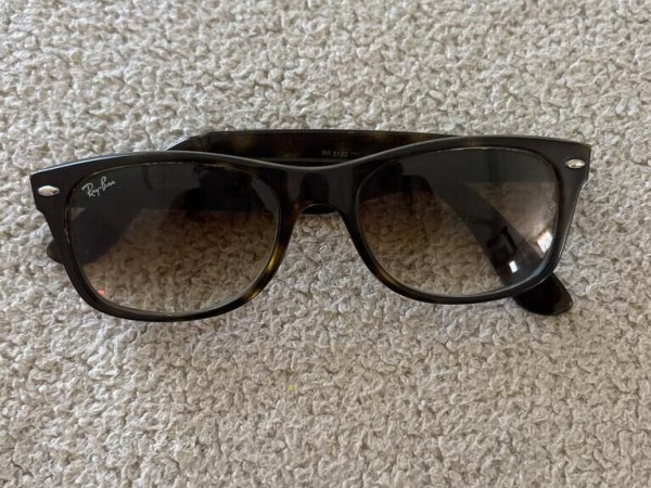 Ray-Ban - RB2132