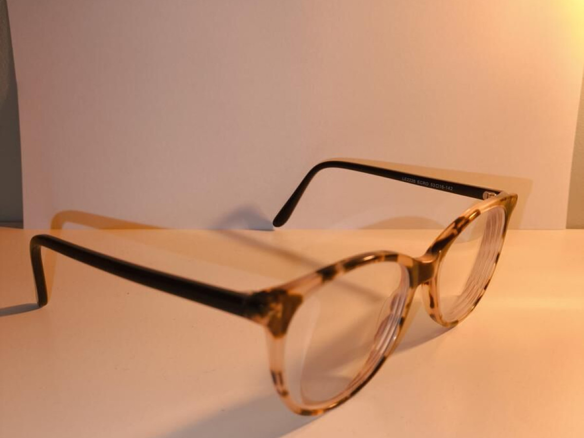 Level LE2226 ECRO 53/16