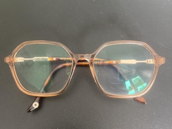 Inès de la fressange Lena c1 52/17