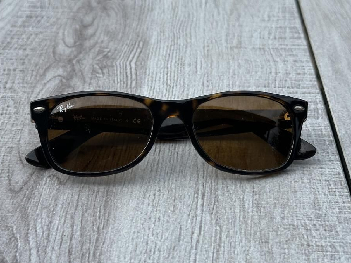 Ray-Ban - RB2132 new wayfarer 710 52/18