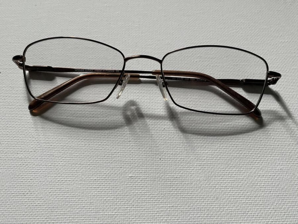 logo - 90 2139 col 001 53/18