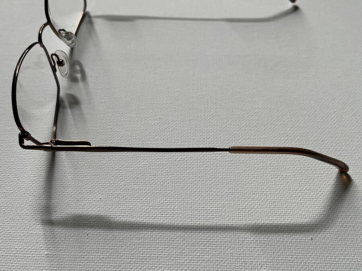 logo - 90 2139 col 001 53/18