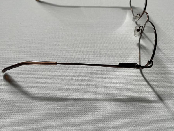 logo - 90 2139 col 001 53/18