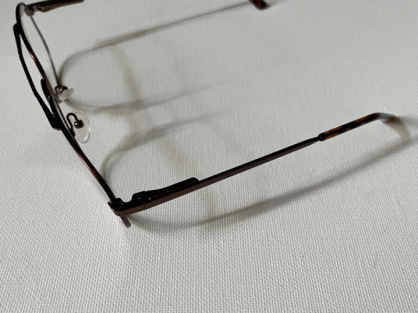 LOGO - 90 2136 col 001 55/18