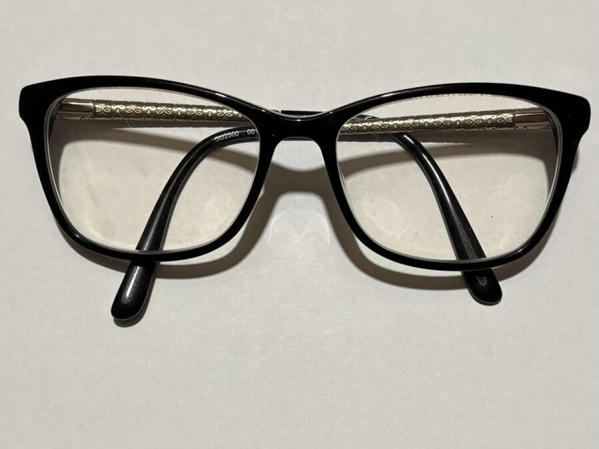 Guess - gu2500