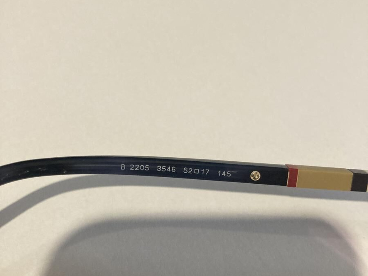 BURBERRY - B2205 3546 52/17 145