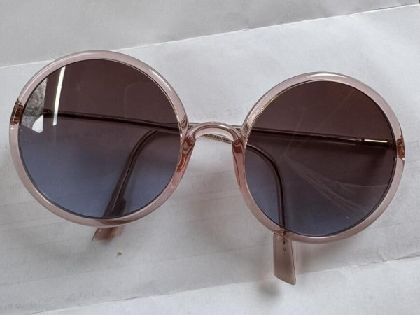 Dior sostellaire 3
