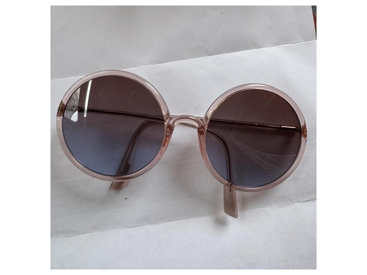 Dior sostellaire 3