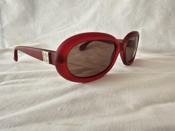 GIVENCHY-1002