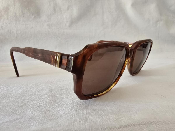 SILHOUETTE-M2068 54¤15