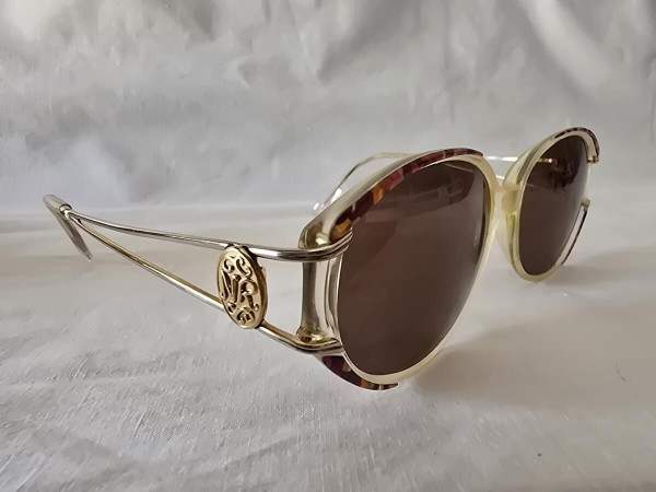 NINA RICCI