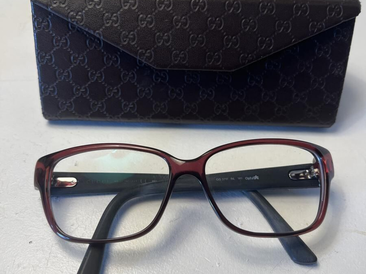 Gucci GG3717