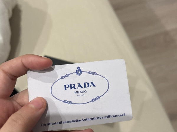 Prada - 8679