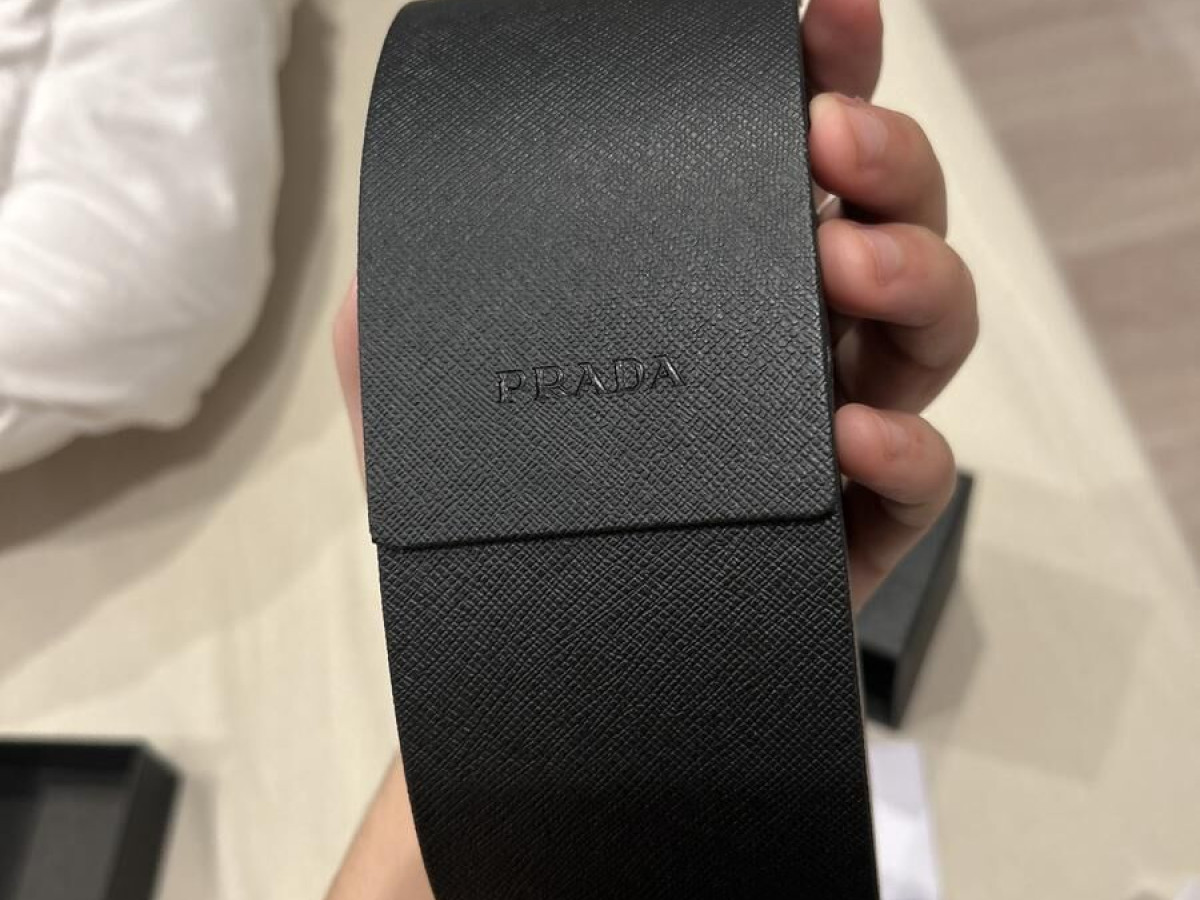 Prada - 8679