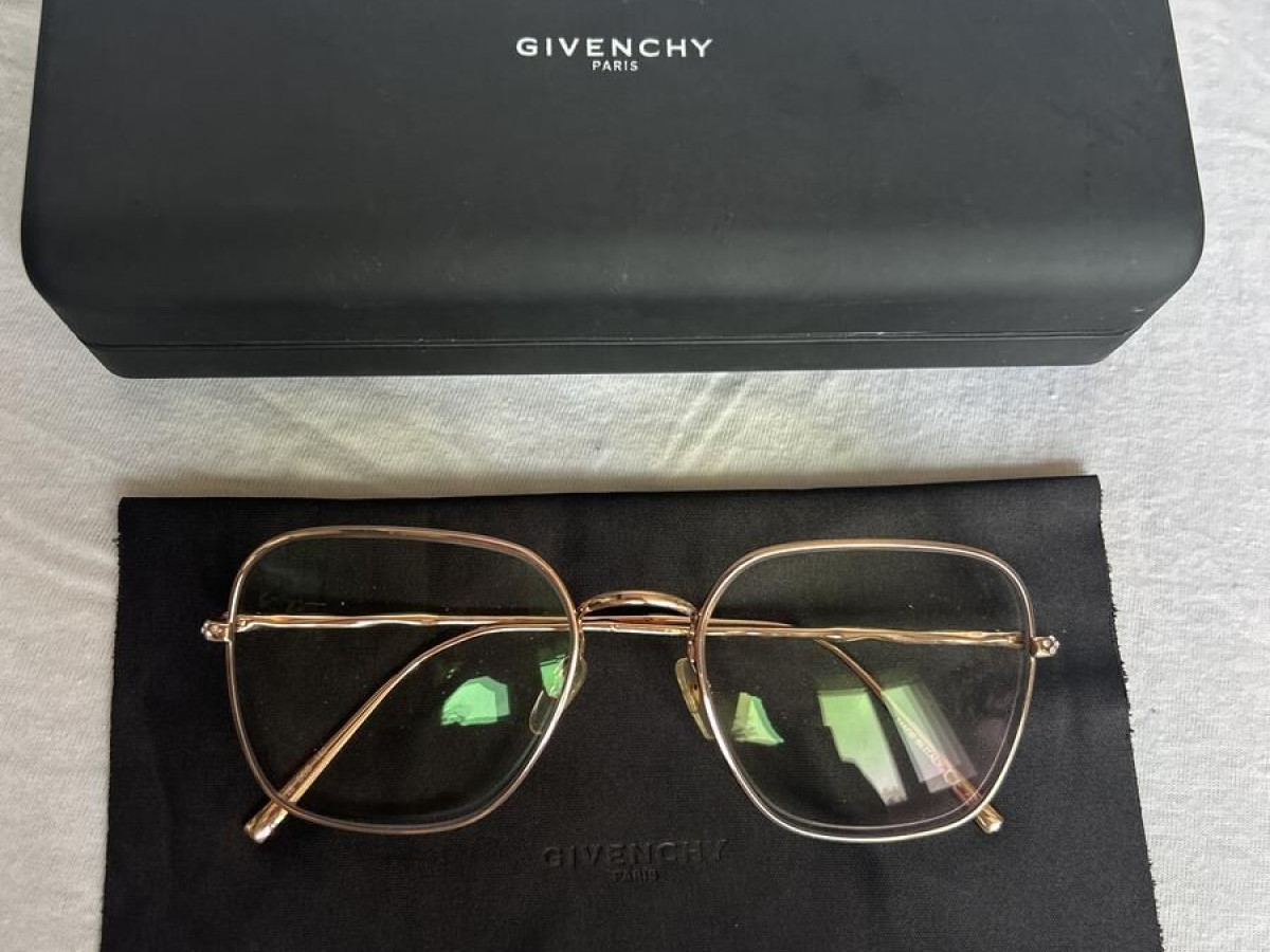 Givenchy Gv0128