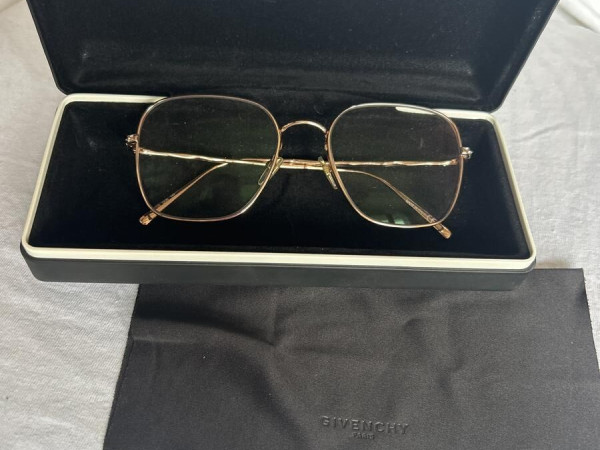 Givenchy Gv0128