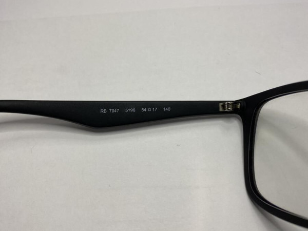 Ray-ban - RB7047 5196 54/17