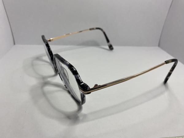 Cosmopolitane - CM2410 taille 52