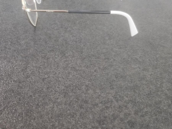 Levis LV1040 J5G 145