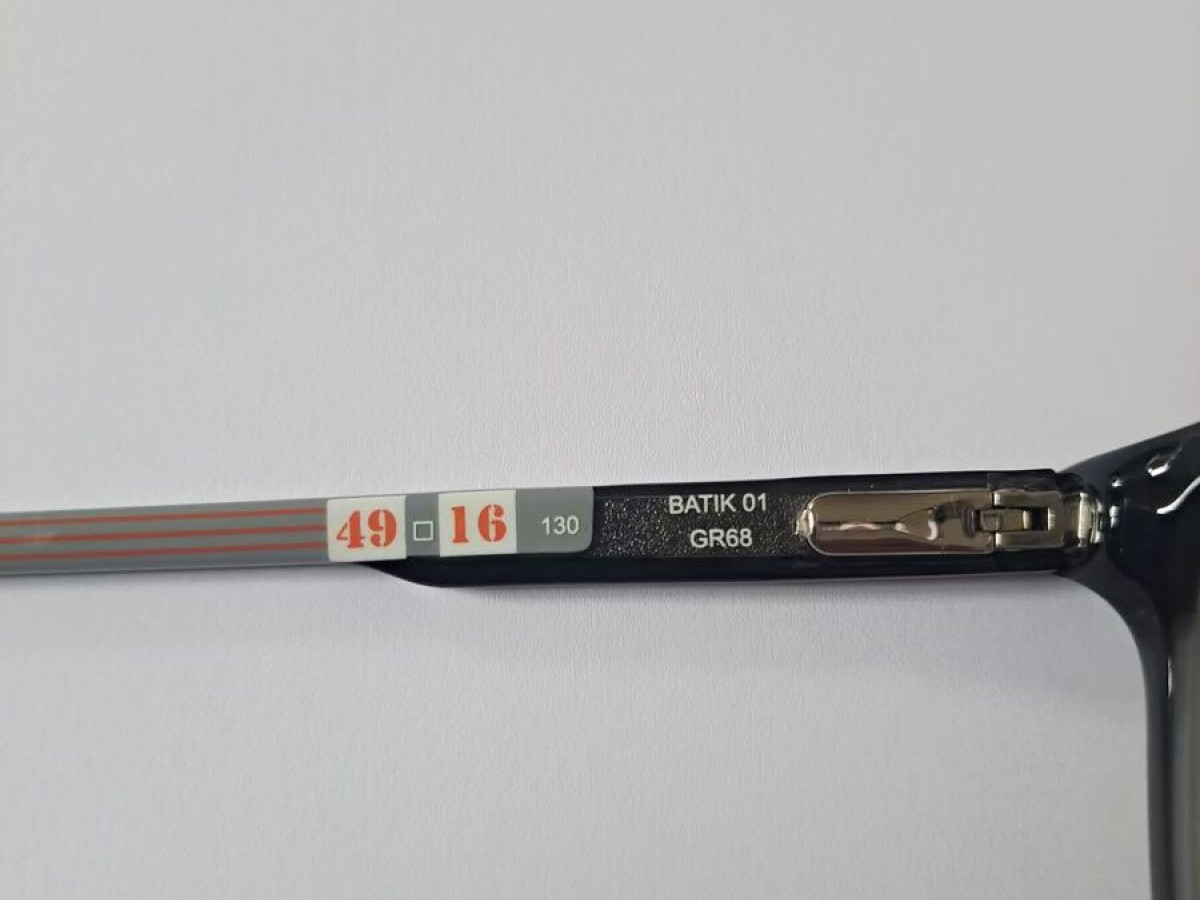 Faconnable BATIK 01 GR68 49&curren;16