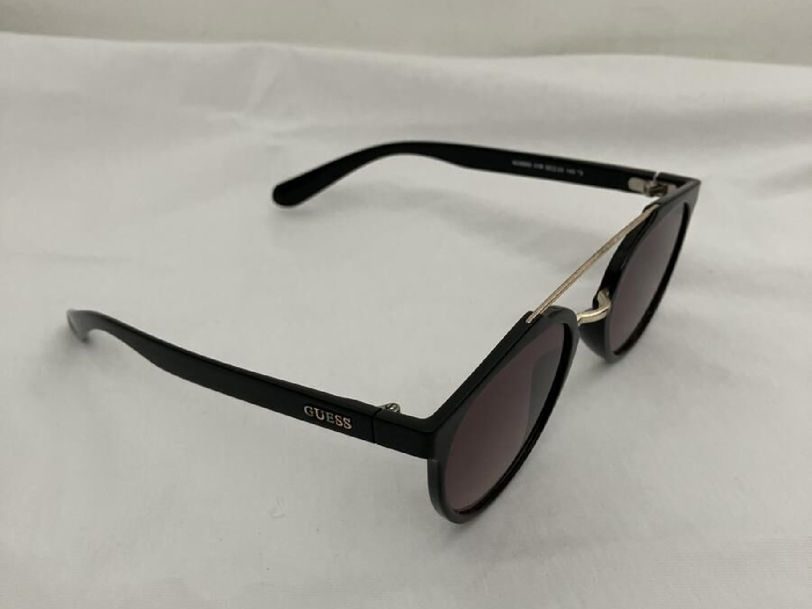 Lunettes de soleil Guess gu6890 Noir Femme