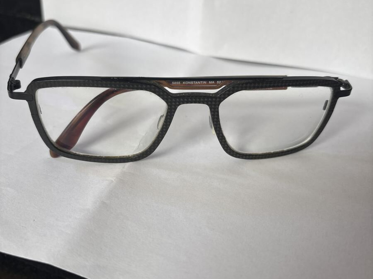 V DESIGN- 5855 KONSTANTIN 52/19