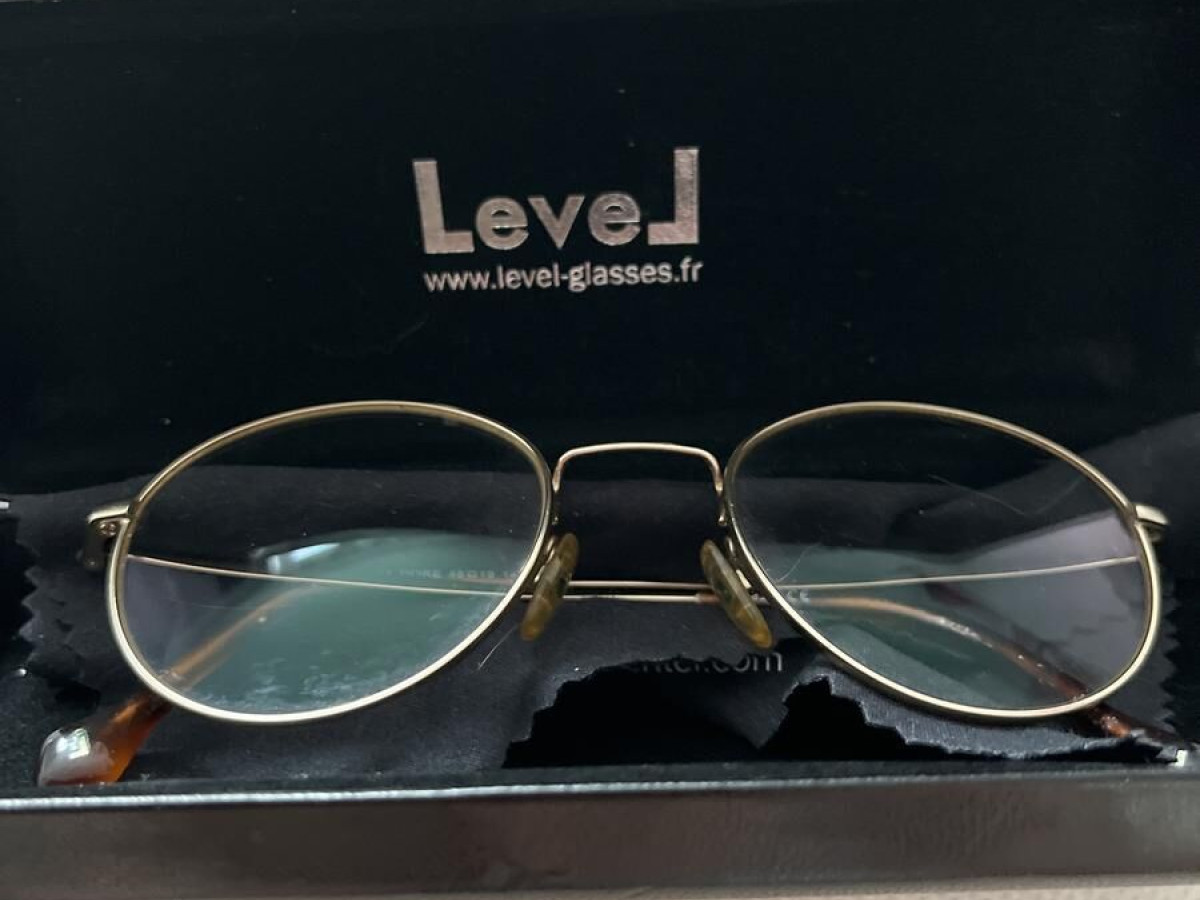 Level - LE1907 DORE 48/19