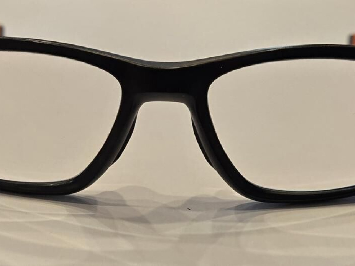 OAKLEY RAJ9497AA CROSSLINK