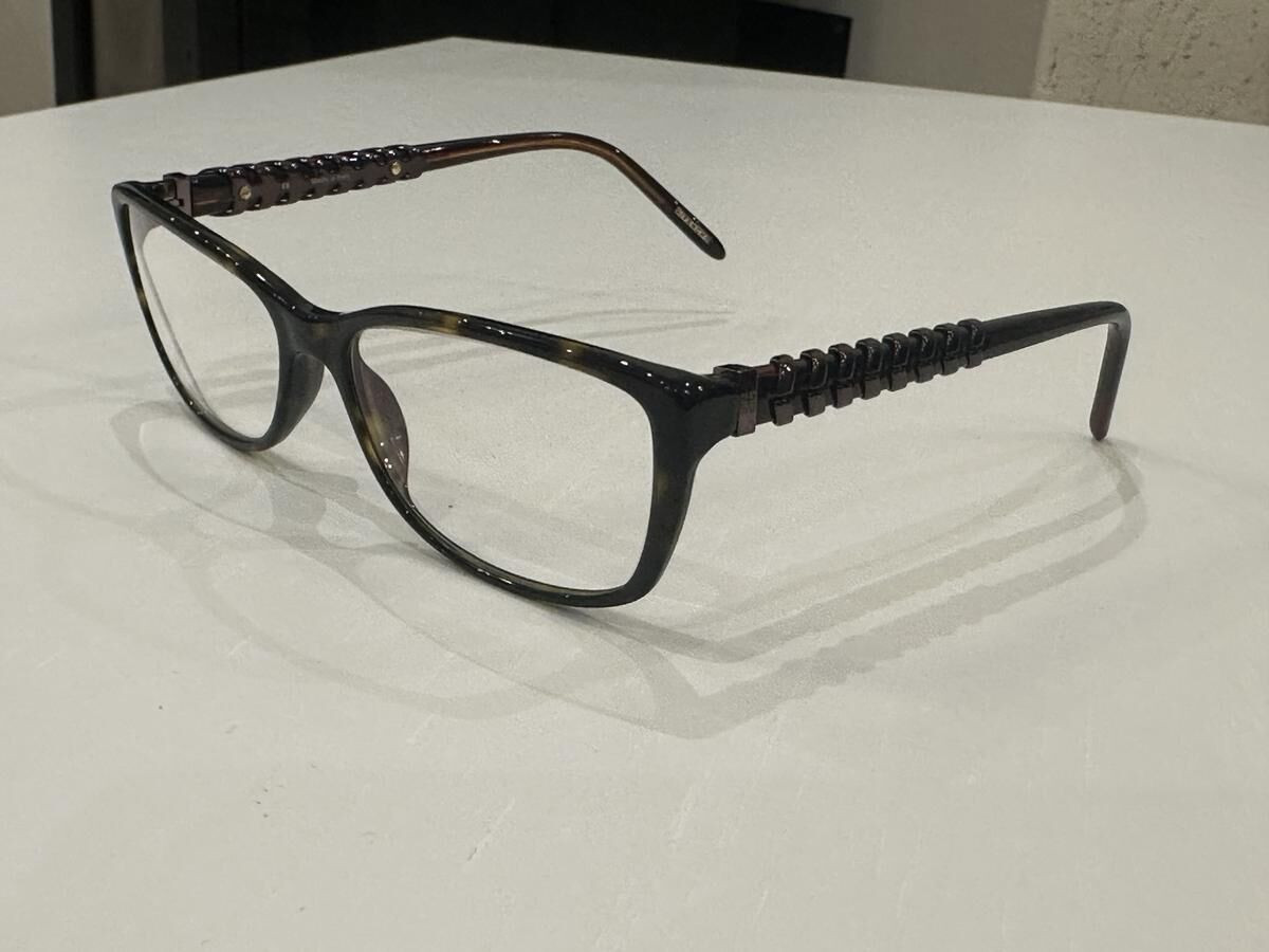 GIVENCHY -VGV864 Col 0722 54/16