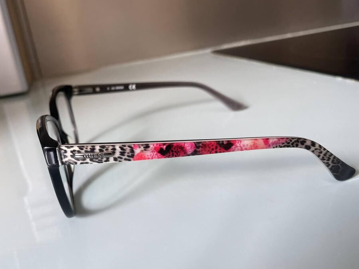 GUESS - GU2505 001 52/14