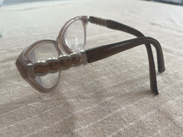 Guess - Gu2301