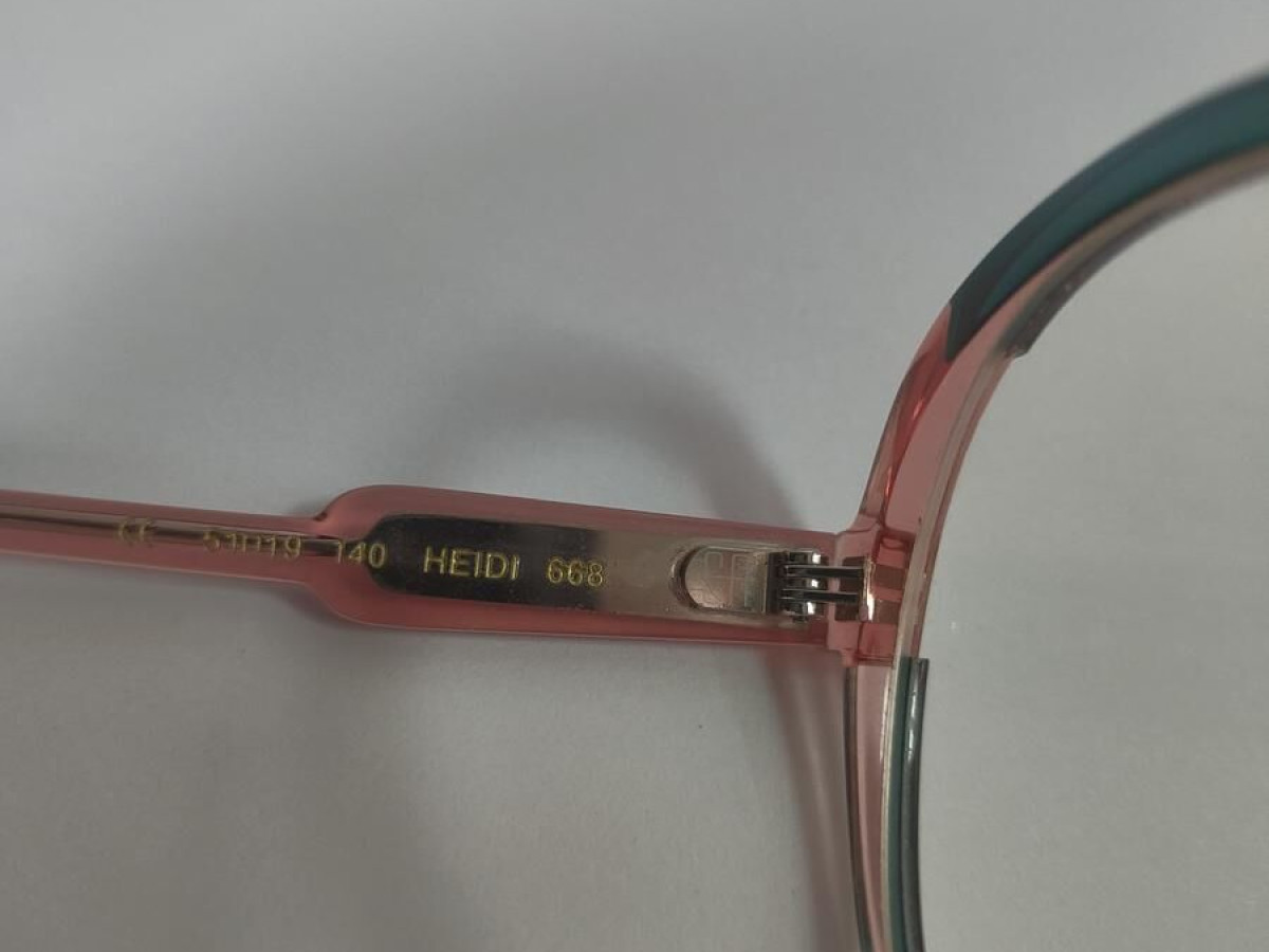 CAROLINE ABRAM - HEIDI 668 51/19