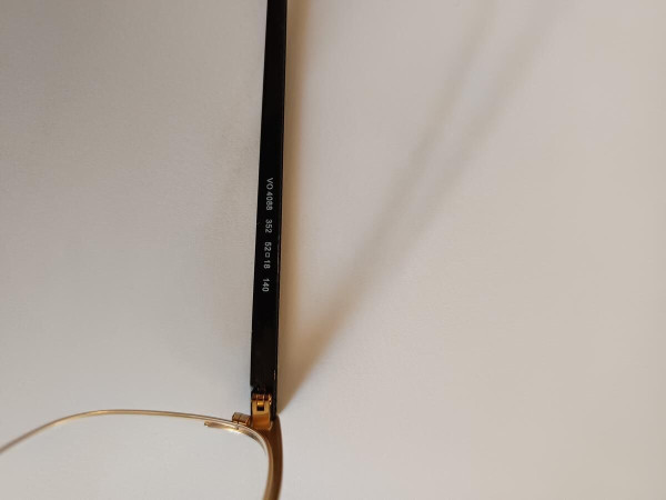 Vogue -VO4088 352 52/18 140