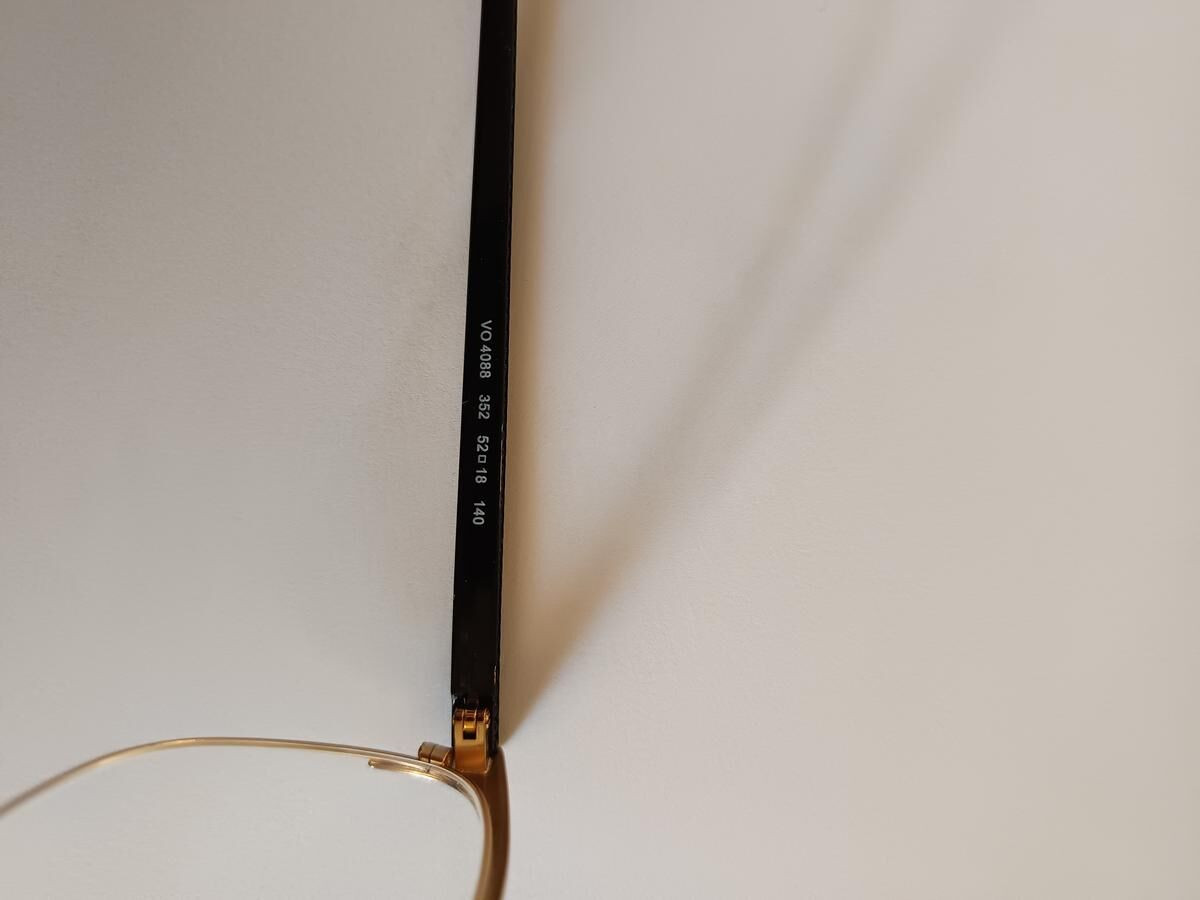 Vogue -VO4088 352 52/18 140