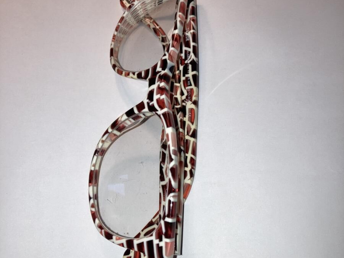 TAYLOR - AL68056 49/18