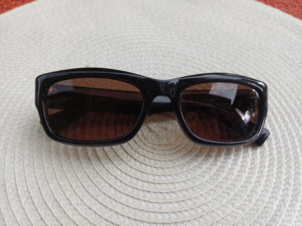 GUESS - GU7065