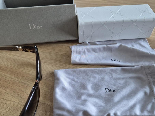Dior - DiorZemire 2 56/17