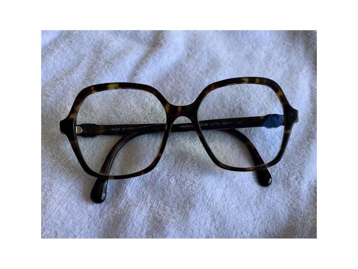 CHANEL - C714 TAille 52