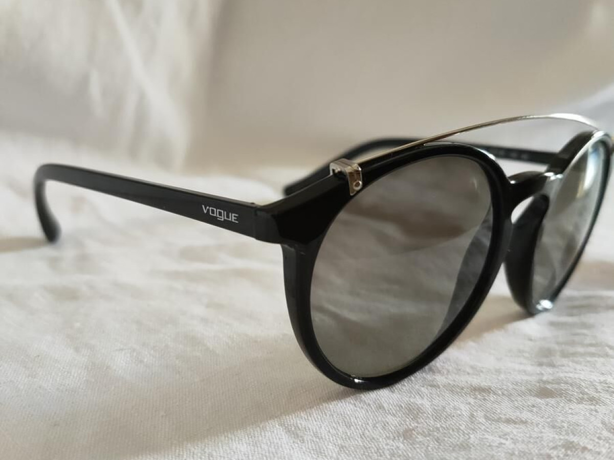Vogue - VO5161S W44/11 51/20