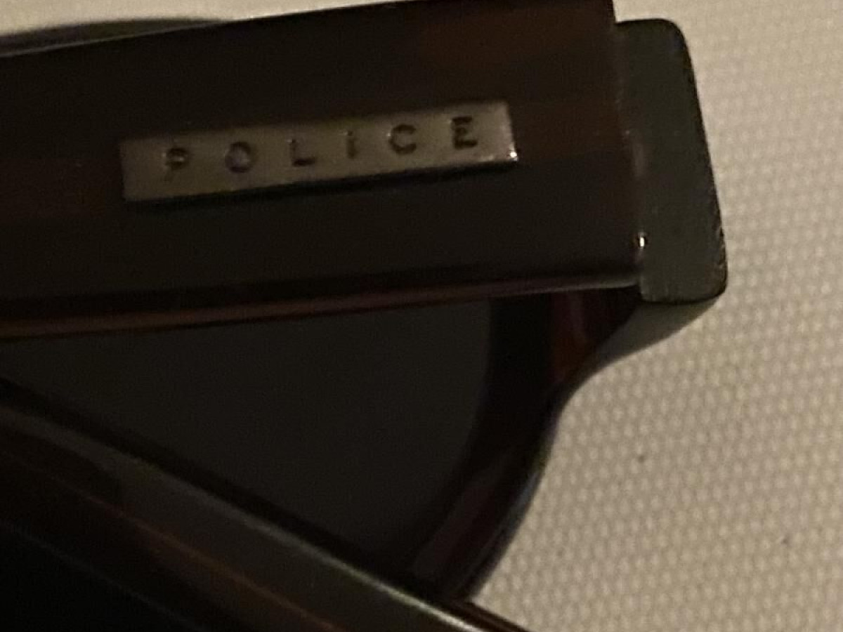 Police 1290 Style rétro ovale