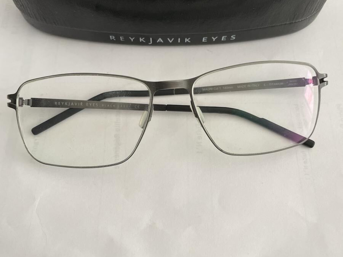 Reykjavik eyes - MAGNI col1 54¤18