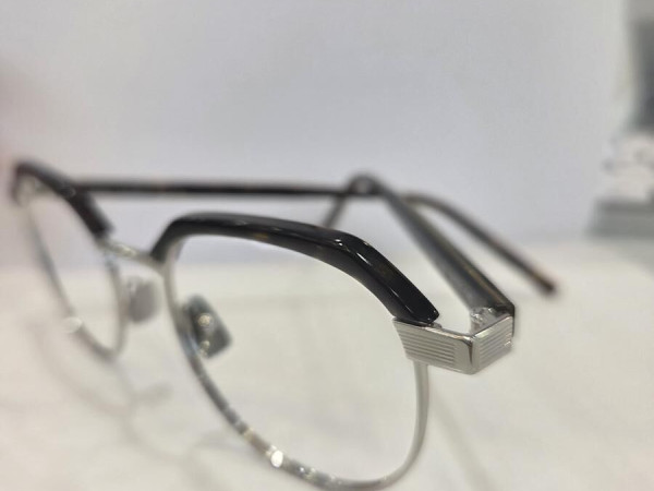 YVES SAINT LAURENT - SL124 005 50/21