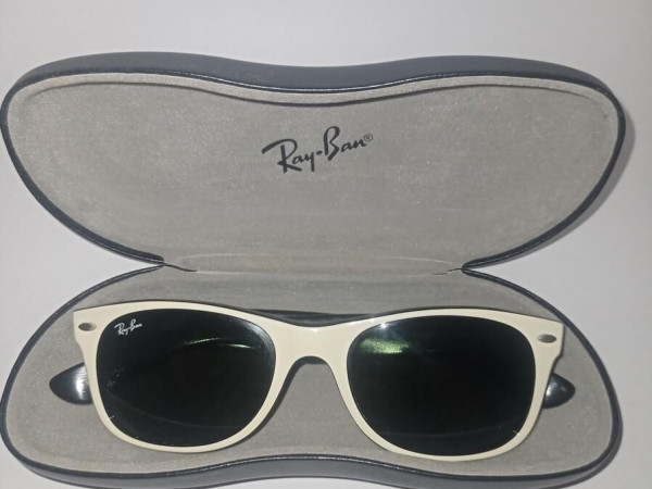 Ray-ban - RB2132 NEWWAYFARER 770 52/18