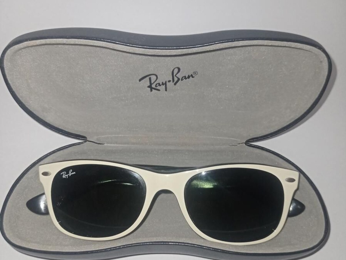 Ray-ban - RB2132 NEWWAYFARER 770 52/18