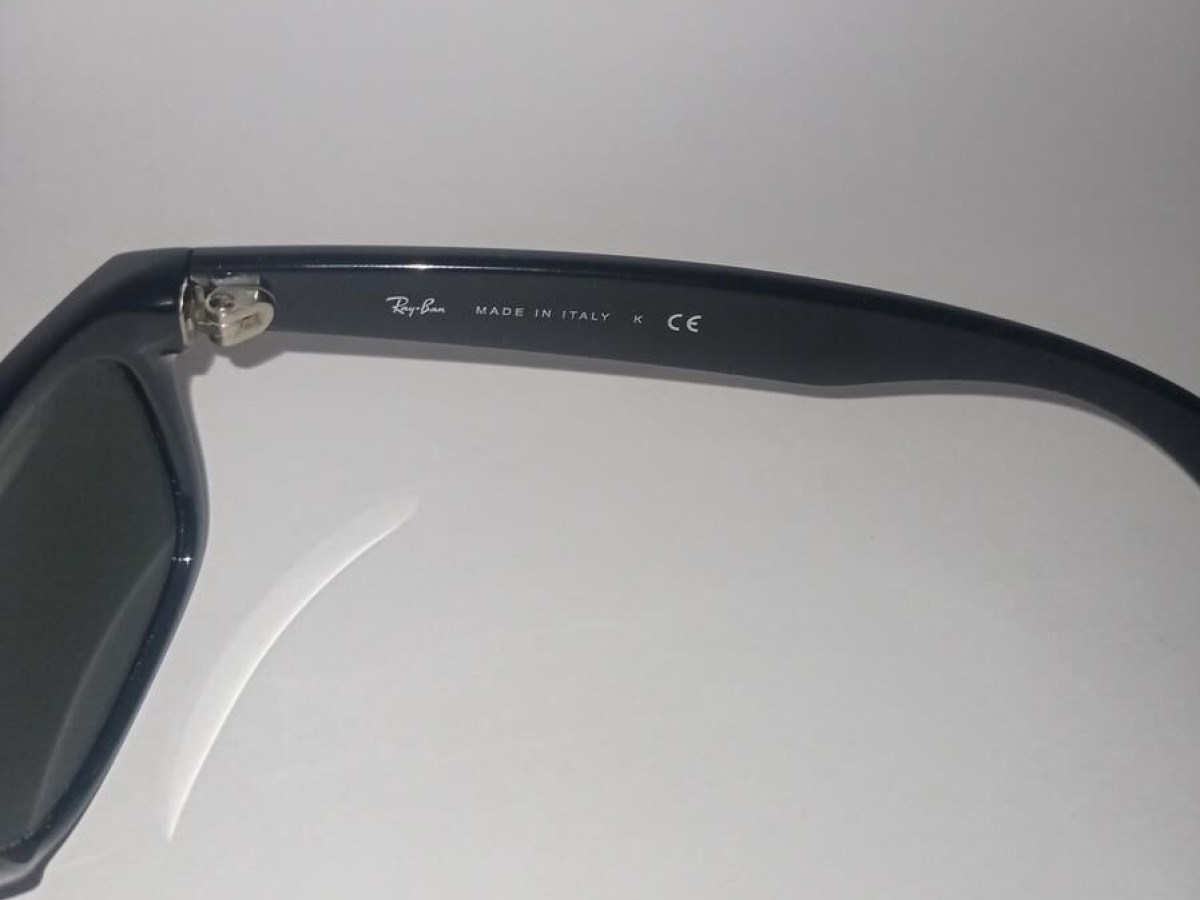 Ray-ban - RB2132 NEWWAYFARER 770 52/18